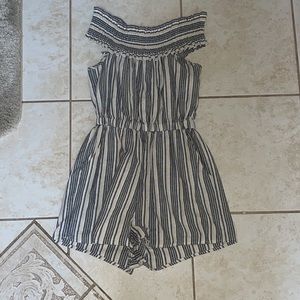 Cute grey and cream striped off the shoulder romper !!